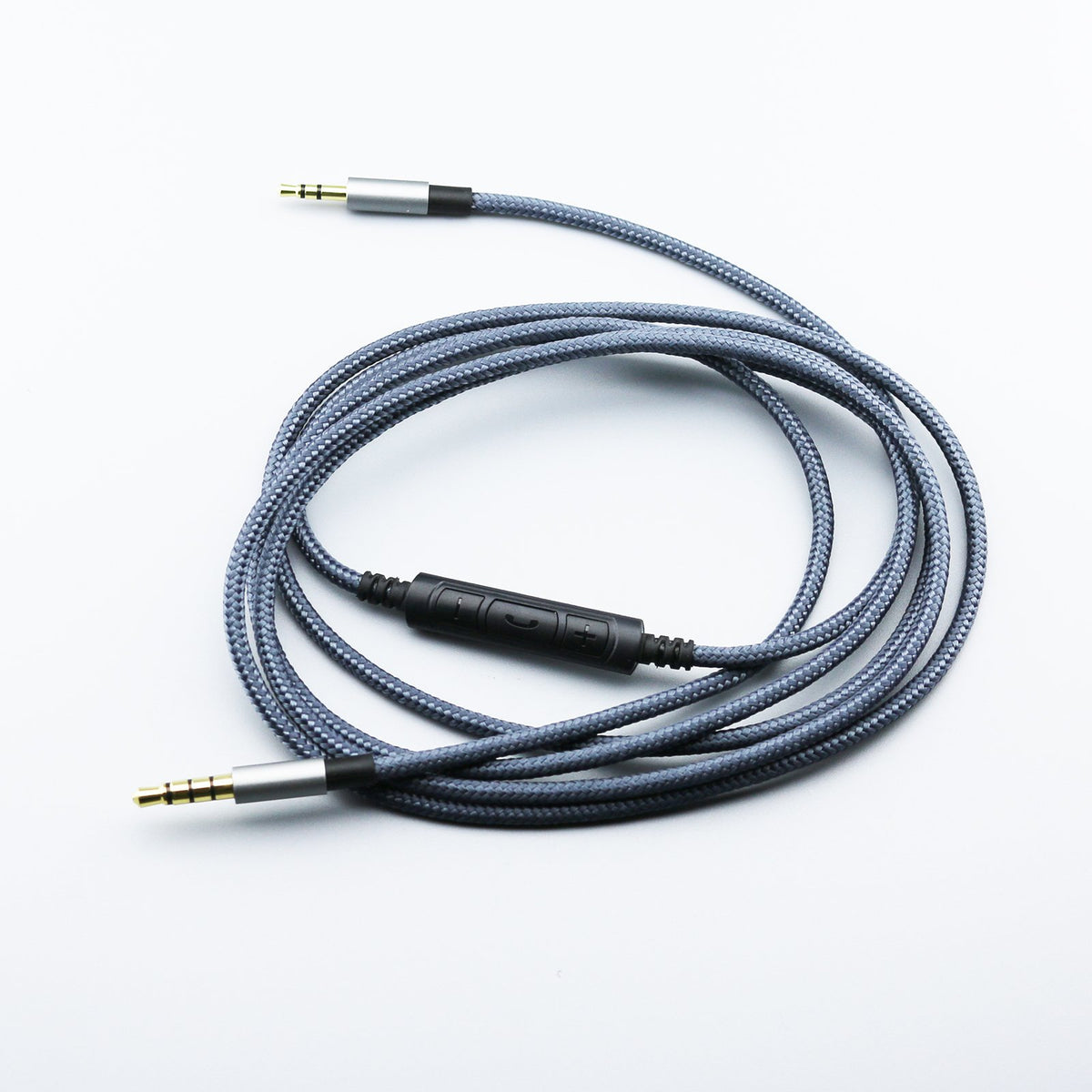 NewFantasia braided cable texture close-up showing tangle-resistant durability