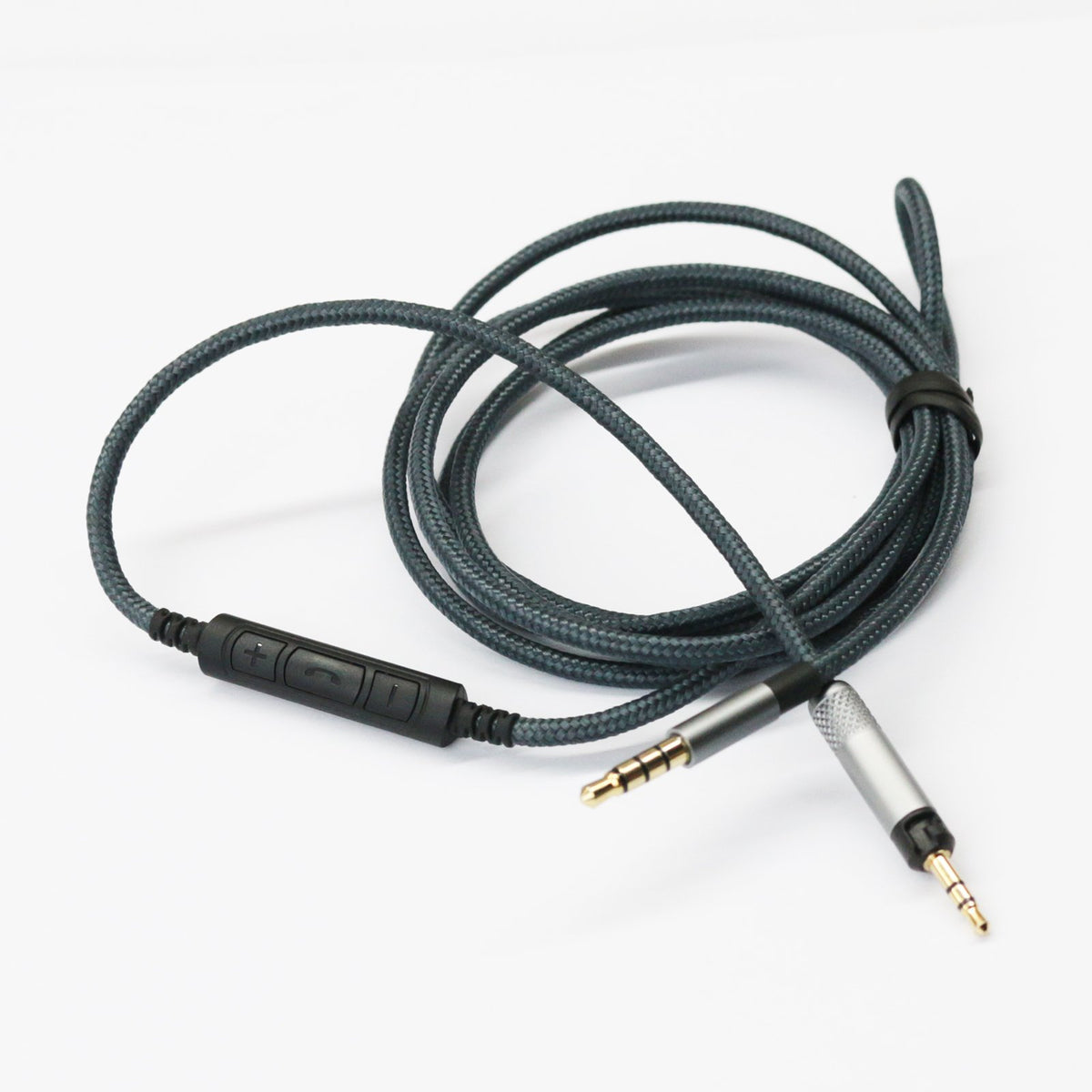 NewFantasia front connector showing durable plug and easy insertion