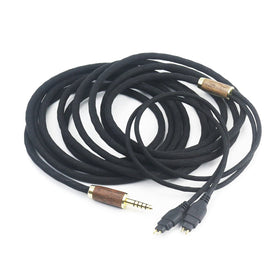NewFantasia silver plated cord delivers bright, detailed sound with durable shielding