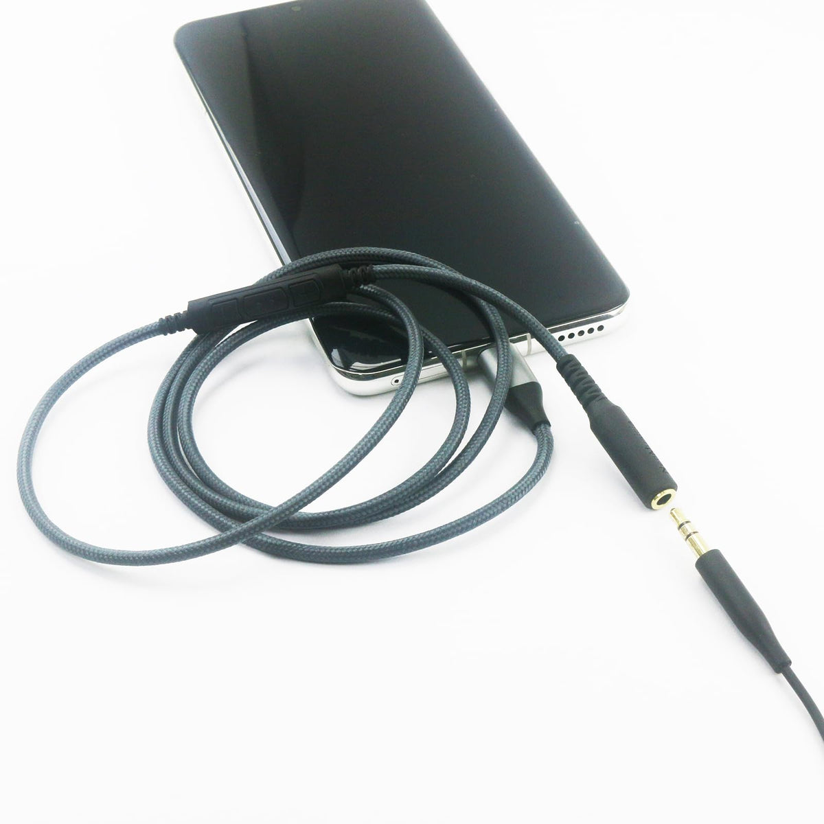 NewFantasia remote mic control demonstrates hands-free calls and music management.