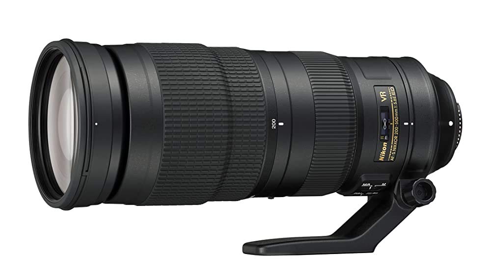 Nikon 200-500mm lens capturing distant wildlife with VR stabilization.