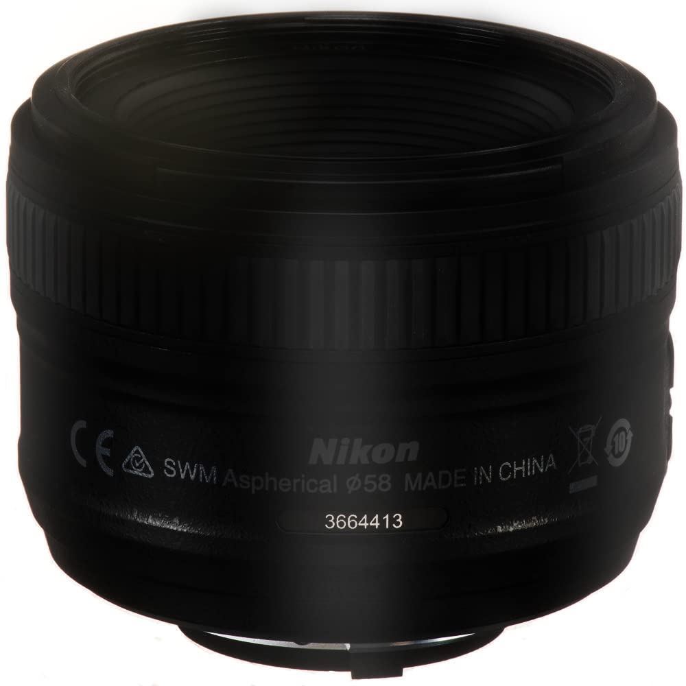 Nikon AF-S 50mm f/1.8G lens side view—compact design and edge-to-edge clarity for FX and DX.
