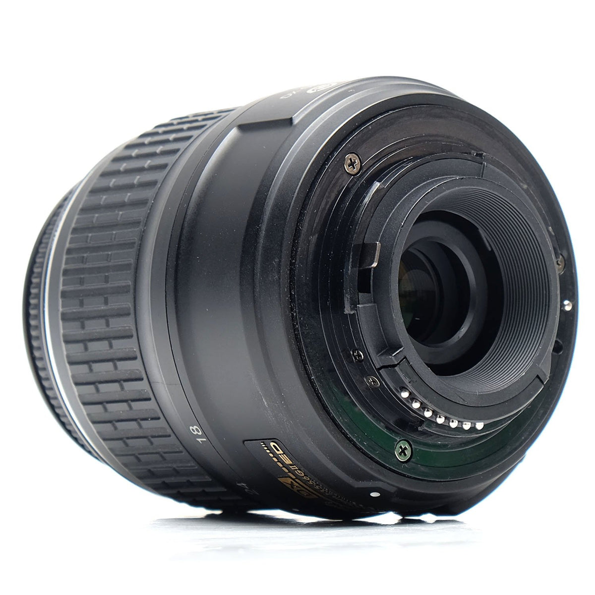 Nikon DX-format compatibility of AF-S 18-55mm lens for Nikon DSLRs
