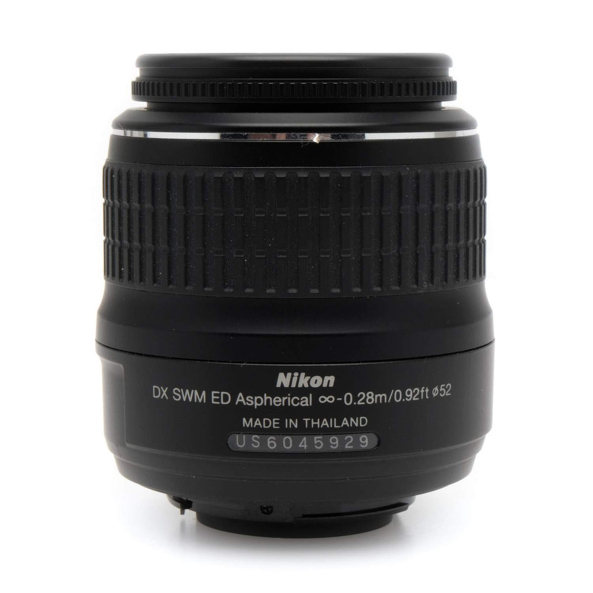 Nikon AF-S 18-55mm lens with Silent Wave Motor for quiet autofocus