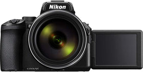 Nikon COOLPIX P950 dual optical VR stabilizes handheld shots.