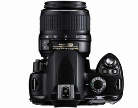 Nikon D40 memory card slot highlighting storage options