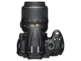 Nikon D5000 DX sensor delivers crisp 12.3 MP images.
