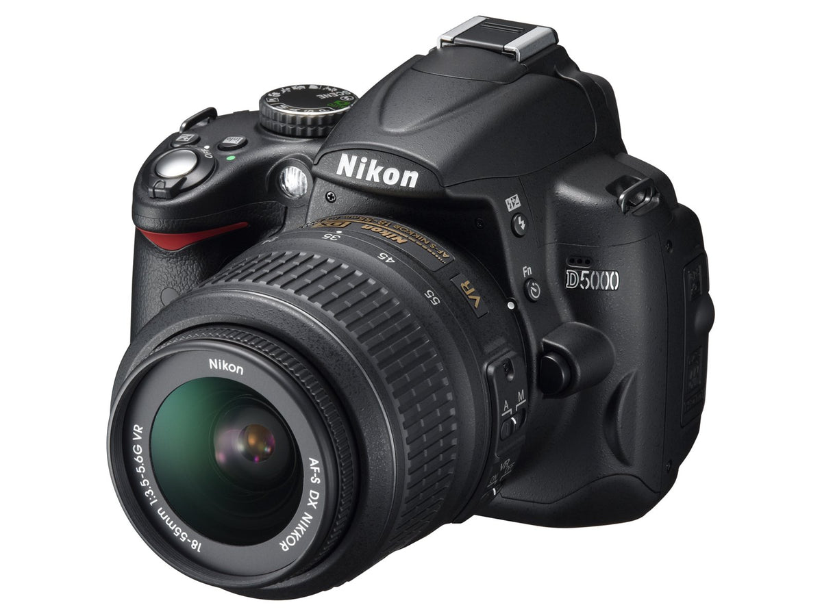Nikon D5000 SD card slot for quick memory storage.