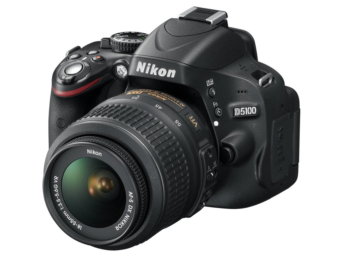 Nikon D5100 18-55mm VR lens ready for versatile everyday photography