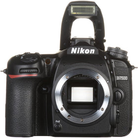 Expeed 5 processor supports smooth images and video.