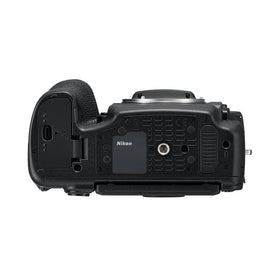 Nikon D850 tilting touchscreen enables flexible framing.
