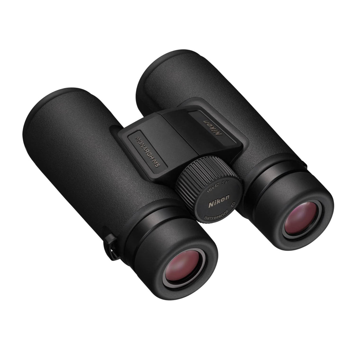 Nikon Monarch M5 close-focus image highlights near-detail clarity from 8.2 ft away.