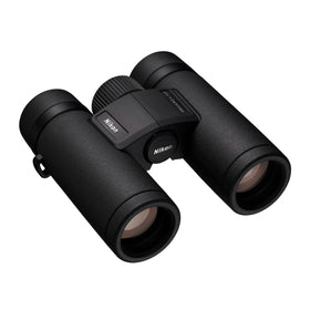 Nikon MONARCH M7 ergonomic grip and streamlined body for comfortable long viewing