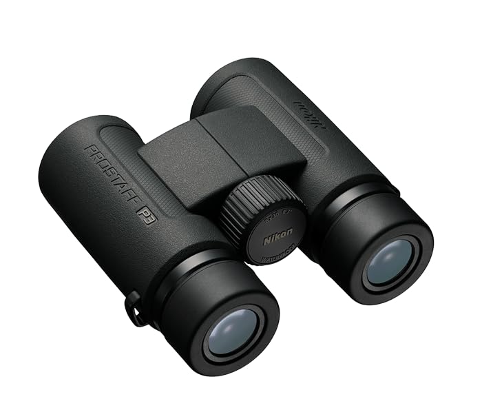 Nitrogen-filled fogproof design helps maintain clear views.
