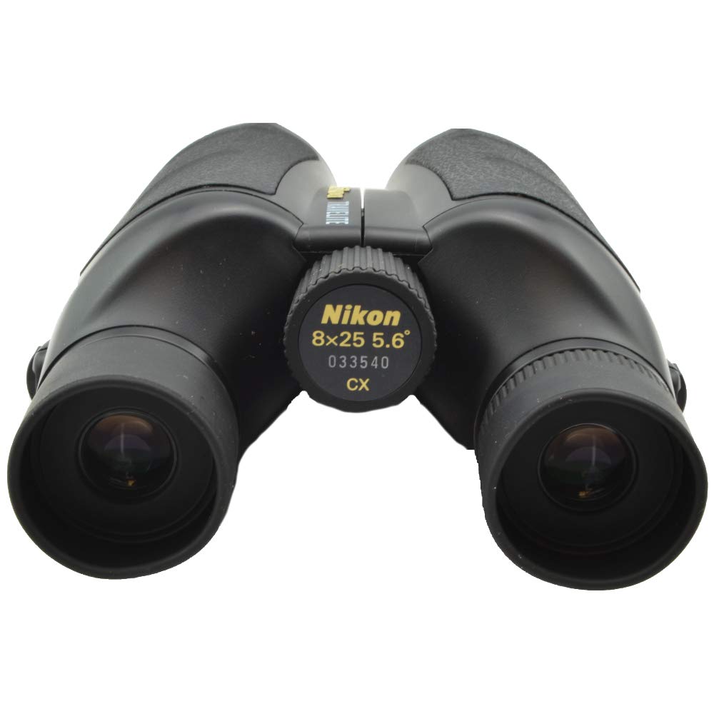 Nikon Travelite carrying case keeps optics protected during travel