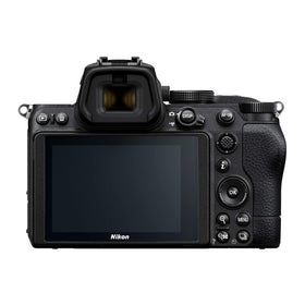 Nikon Z 5 delivering 4K video sample with crisp motion and shallow depth.