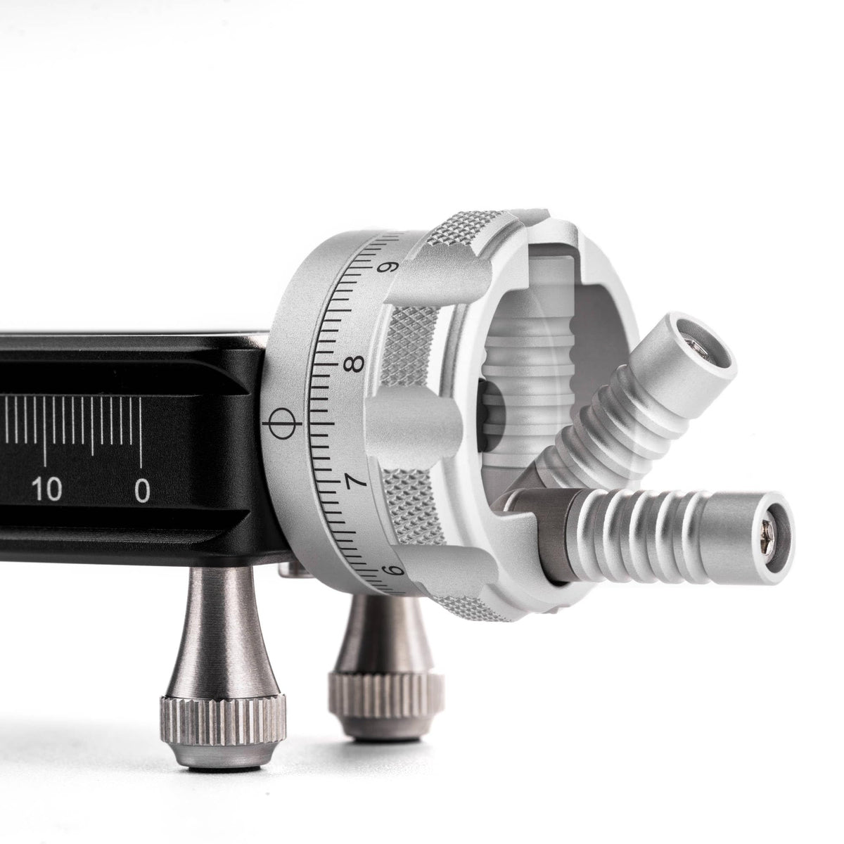 NiSi NM-200S macro rail 360-degree rotation allows flexible camera orientation.