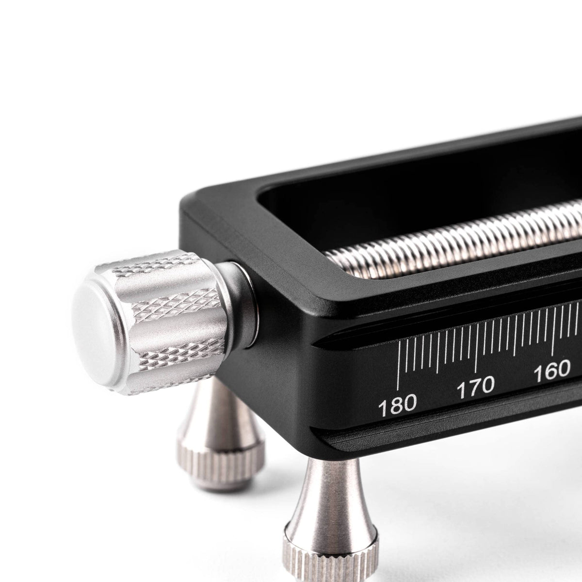 NiSi NM-200S macro rail detachable feet provide portable stability.