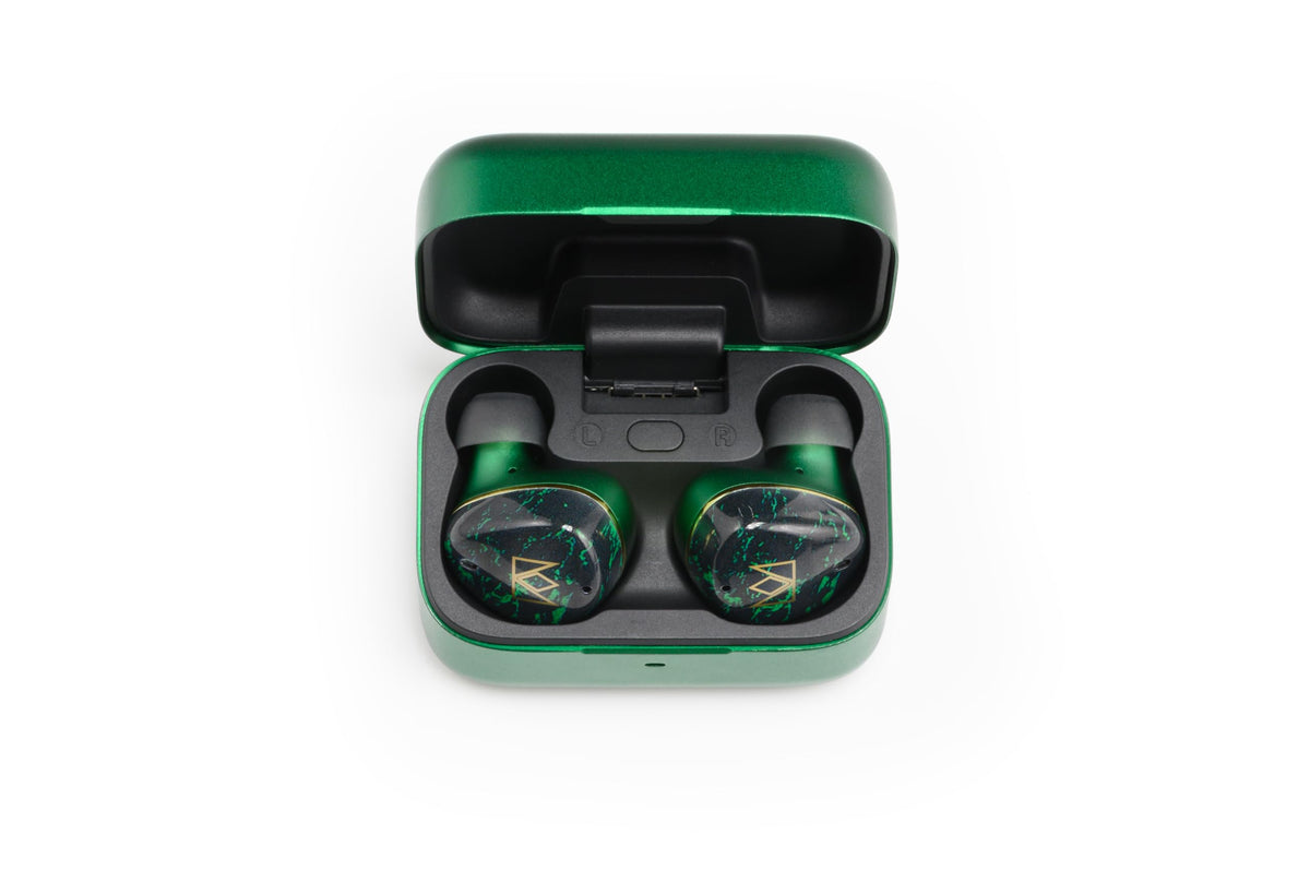Noble FoKus Rex5 green earbuds in-ear design for secure fit during workouts.