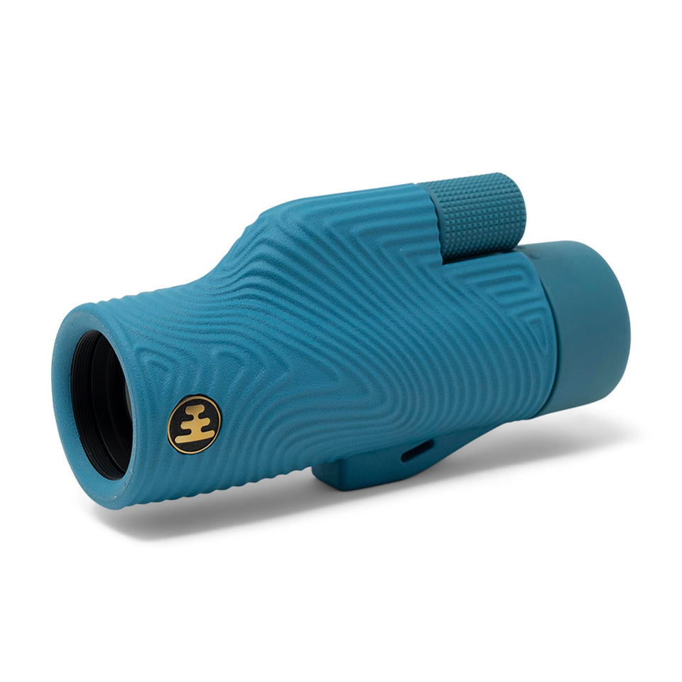 Nocs Provisions Field Tube 8x32 monocular offers crisp, bright views for on-the-go birdwatching.