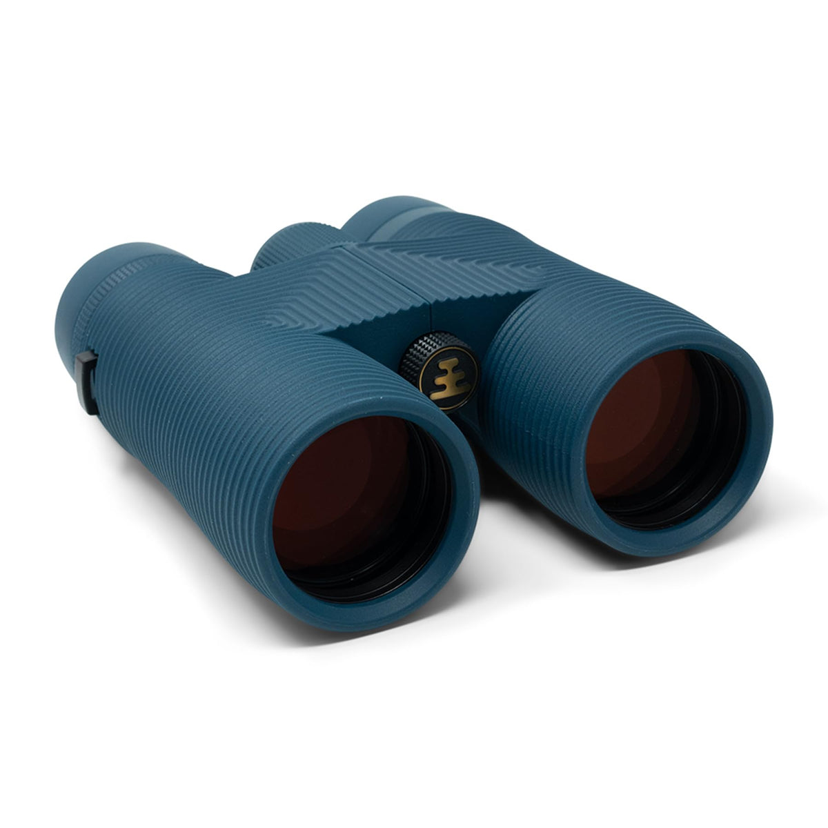 Nocs Provisions Pro Issue 8x42 fogproof binoculars enable fog-free viewing in damp conditions