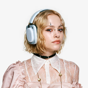Nothing Headphone (a) over-ear bluetooth-pairing enables quick device setup.