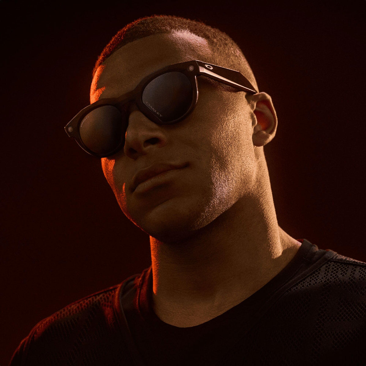 Oakley Meta HSTN open-ear audio delivers music and calls without blocking awareness