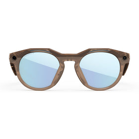 Oakley Meta HSTN open-ear audio streams music and calls while you stay aware of surroundings.
