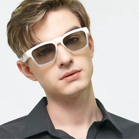 OhO Sunshine transitional lens adapts to indoor and outdoor light.