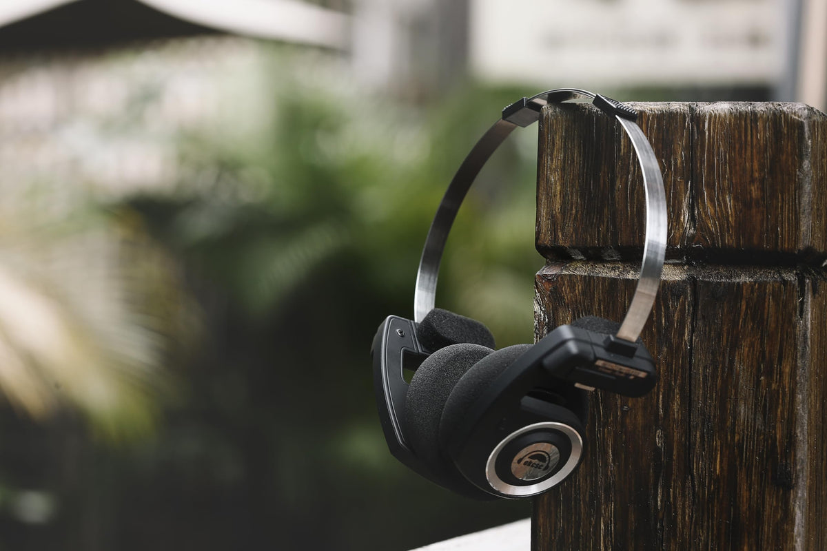 okcsc lightweight design at 75 g stays comfy during long listening