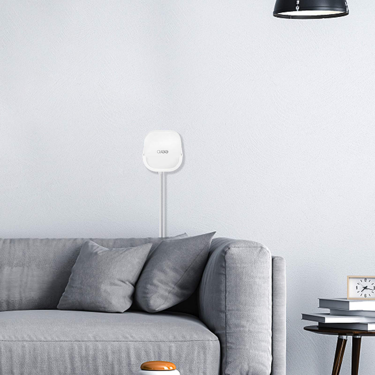Close-up of the strong adhesive base on the OkeMeeo eero6 wall mount.