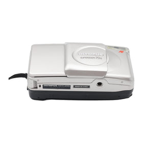 Olympus Superzoom 70 G fully automatic operation simplifies travel shooting.
