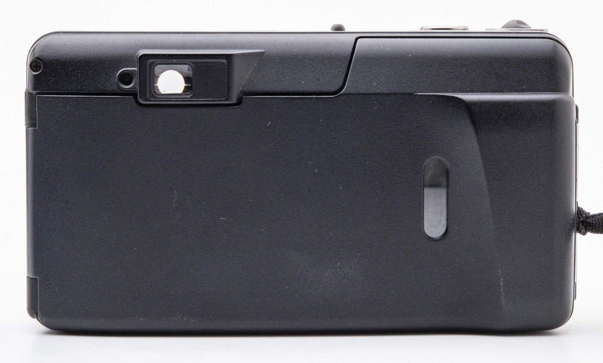 Olympus Superzoom 70 G travel ready camera for everyday adventures.