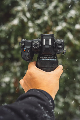 OM System OM-1 Mark II controls and ergonomic grip enable fast, confident handling.