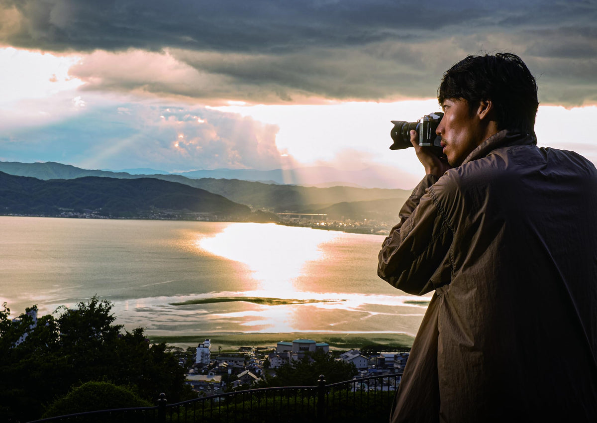 OM SYSTEM OM-3 silver EVF view displays clear framing for precise composition