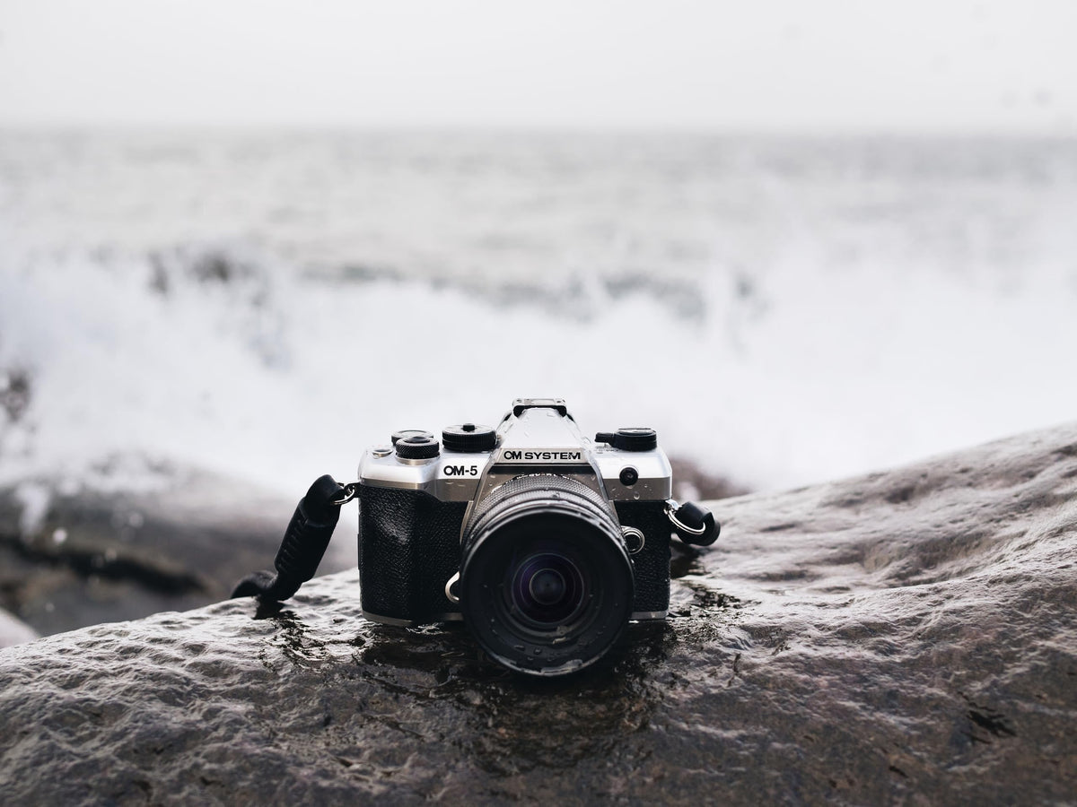 OM SYSTEM OM-5 Mark II delivers fast autofocus for decisive moment captures.