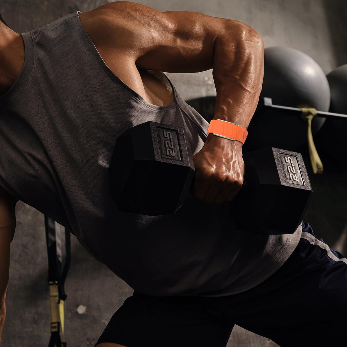 omee band worn by runner outdoors showing breathable comfort during exercise