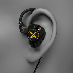 ooopusX Op.22 worn in-ear during commute showcasing portable high-fidelity and secure fit