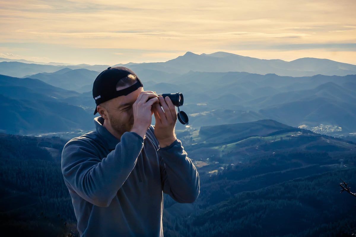 Opticron Explorer WA ED-R 10x42 monocular multi-coatings on prisms, boosting light transmission.