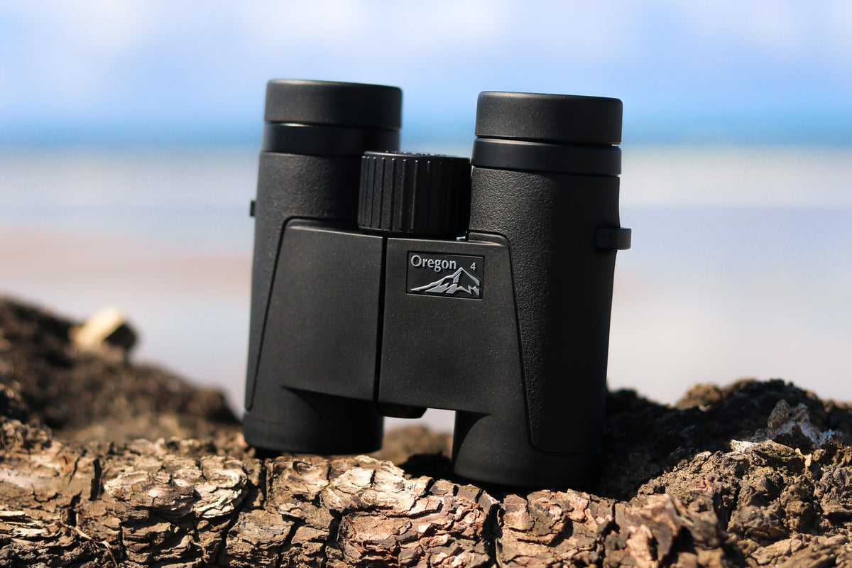 Opticron Oregon 4 PC Oasis 8x32 binocular side view; waterproof body for field use