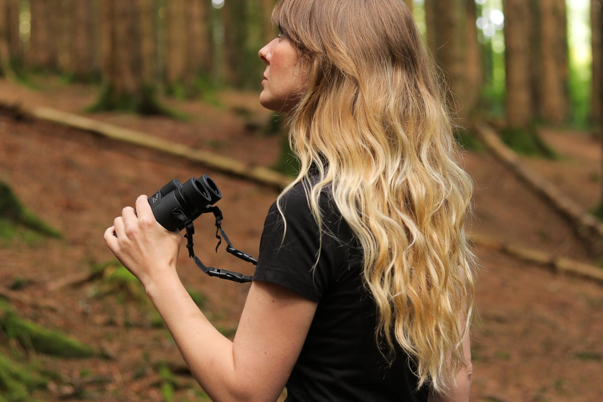 Opticron Oregon 4 PC Oasis 8x42 binocular close-up reveals multi-coated optics for bright, sharp images.
