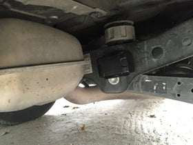 Optimus 2.0 case used by professionals on metal vehicle surfaces.