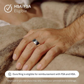 Oura Ring 4 silver with Android and iOS compatibility indicator
