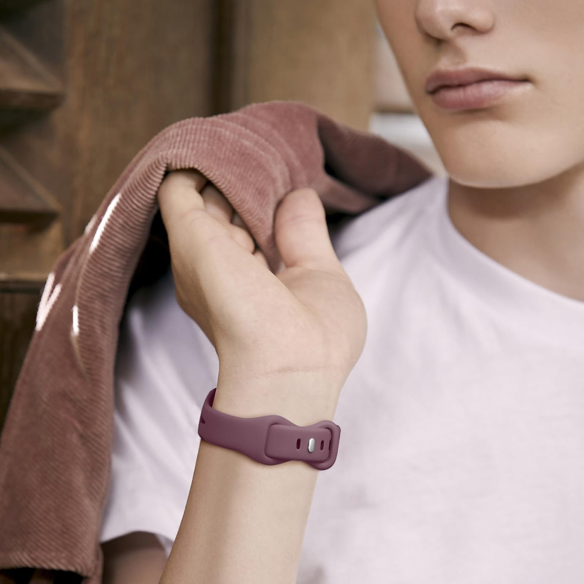 Ouwegaga color variety Versa 4 bands match many outfits.