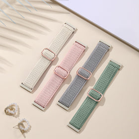 Ouwegaga Sense elastic nylon band with snap-in connectors for quick, reliable fastening.