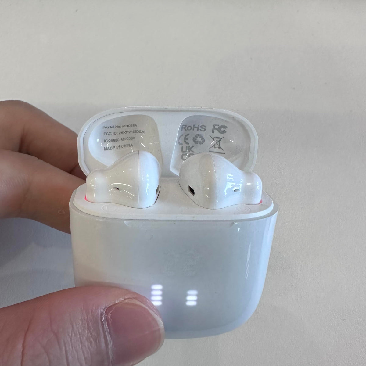 OYIB ultra-light 4g earbuds for comfortable workouts.