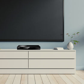 Panasonic DP-UB420 streams 4K VOD from Netflix, Prime Video and YouTube.