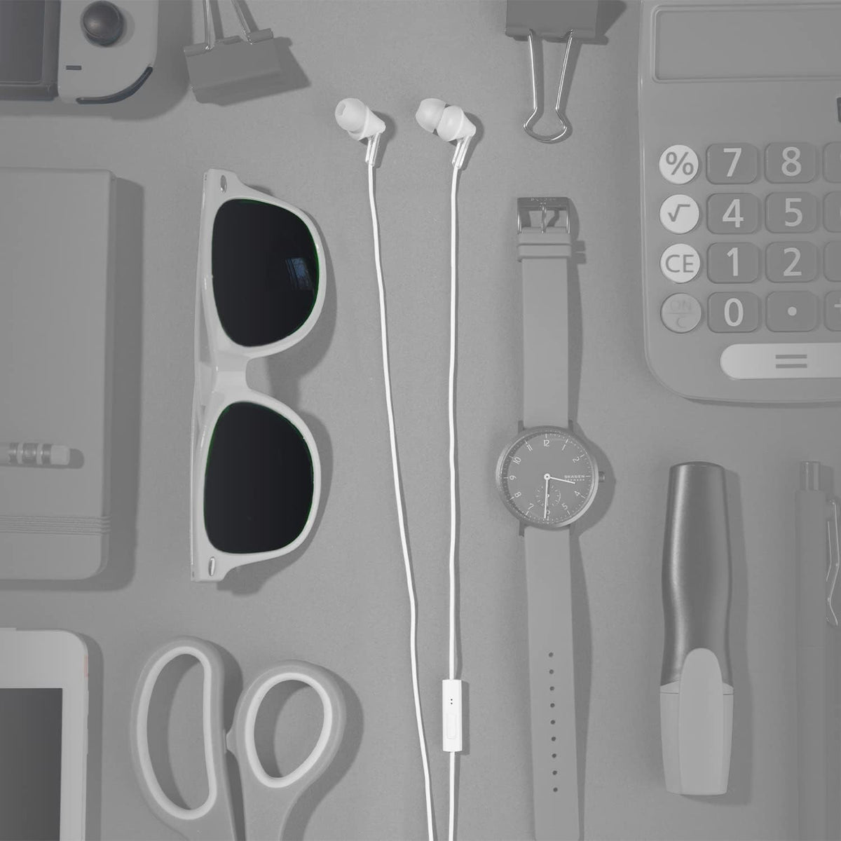 Panasonic ErgoFit earbuds with a 3.6-foot cord for easy wear.