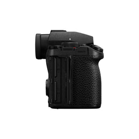 Panasonic LUMIX G9II 8-stop IBIS for sharp handheld shots.