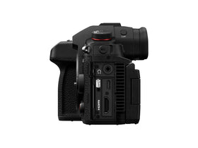 Panasonic LUMIX GH7 Real-time recognition AF enhances focus performance.